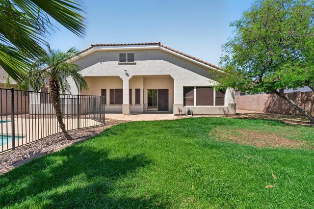 4385 S Crosscreek Drive, Chandler, AZ 85249