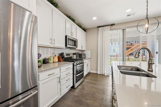 21694 E Stanford Circle, Aurora, CO 80015