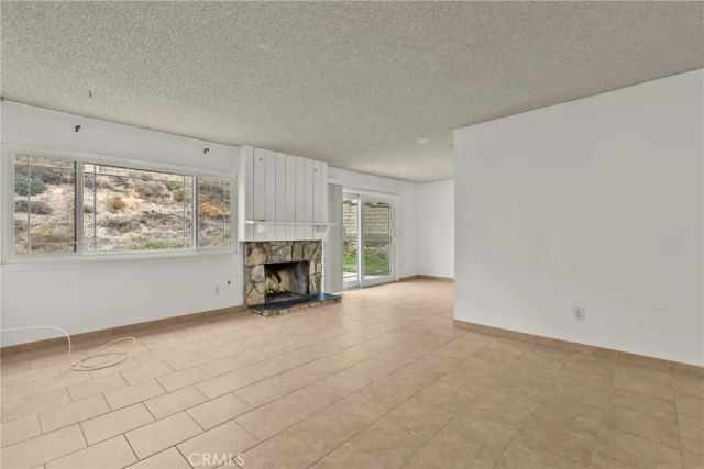 29147 Lotusgarden Drive, Canyon Country, CA 91387