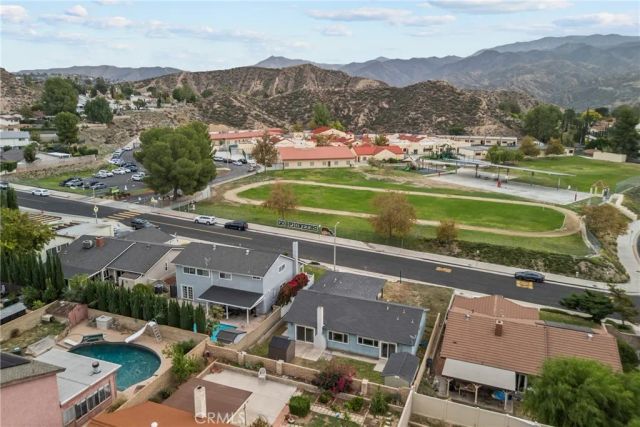 29147 Lotusgarden Drive, Canyon Country, CA 91387