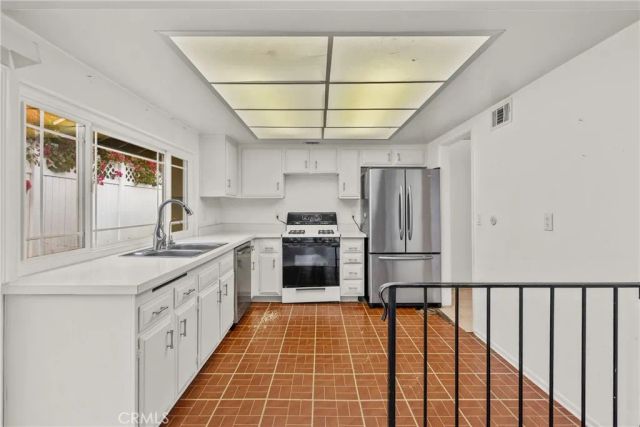 29147 Lotusgarden Drive, Canyon Country, CA 91387