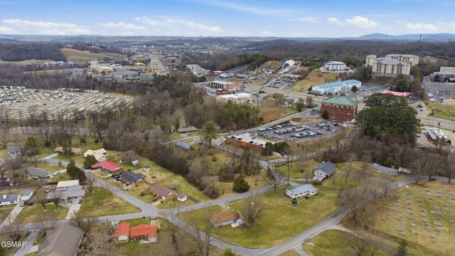 240 Meadowbrook Drive, Pigeon Forge, TN 37863