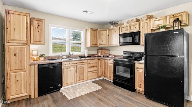 240 Meadowbrook Drive, Pigeon Forge, TN 37863