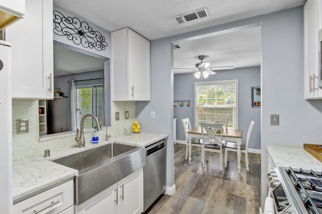 3851 8th Ave, Sacramento, CA 95817