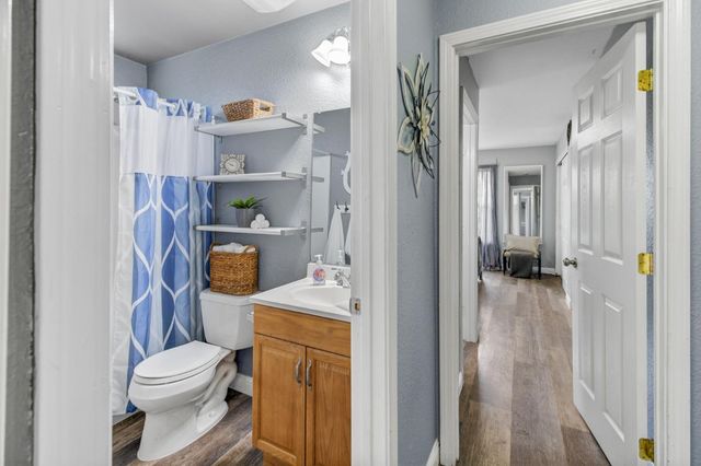 3851 8th Ave, Sacramento, CA 95817