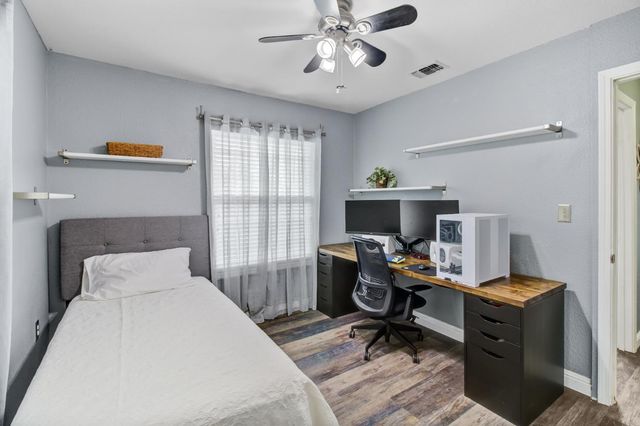 3851 8th Ave, Sacramento, CA 95817