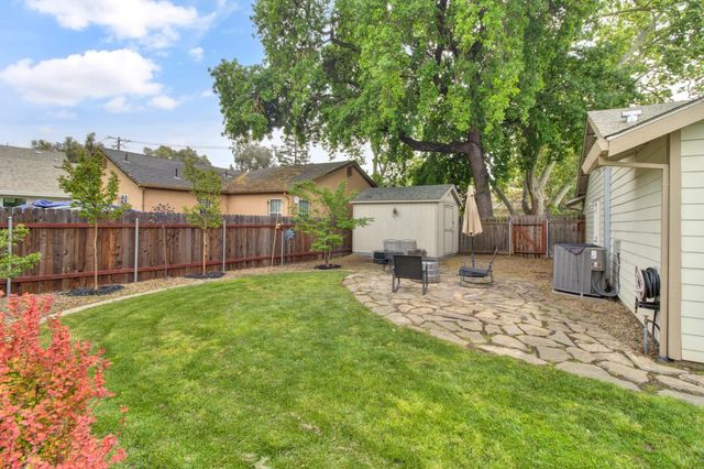 3851 8th Ave, Sacramento, CA 95817