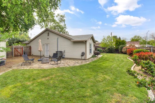 3851 8th Ave, Sacramento, CA 95817