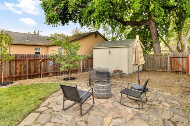 3851 8th Ave, Sacramento, CA 95817