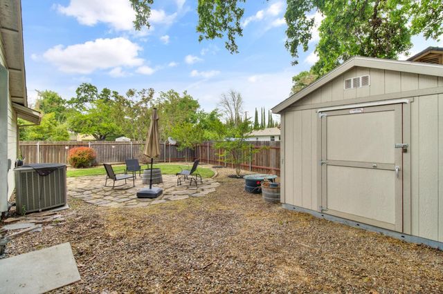 3851 8th Ave, Sacramento, CA 95817