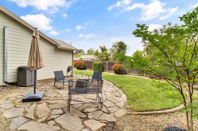 3851 8th Ave, Sacramento, CA 95817