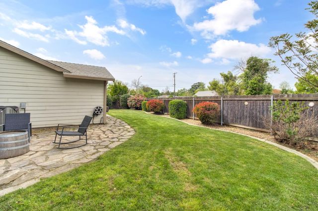 3851 8th Ave, Sacramento, CA 95817