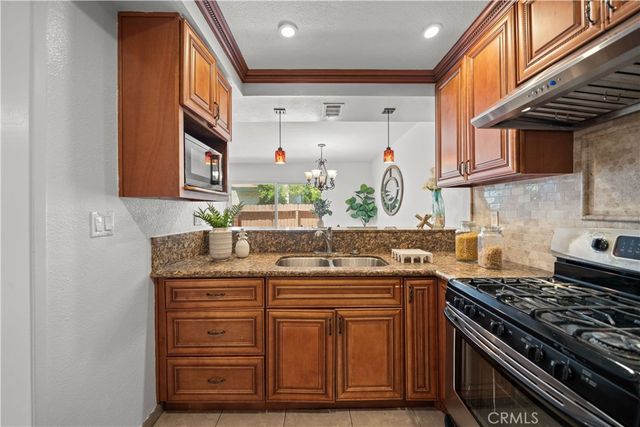 849 S Mountain, Ontario, CA 91762