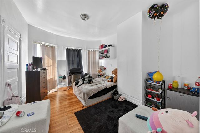 1153 S Westlake, Los Angeles, CA 90006