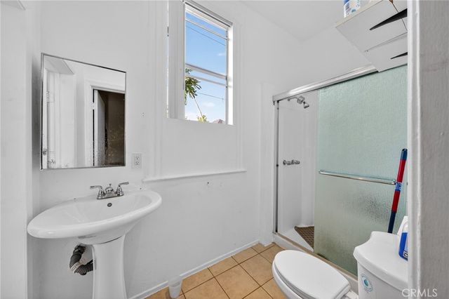 1153 S Westlake, Los Angeles, CA 90006