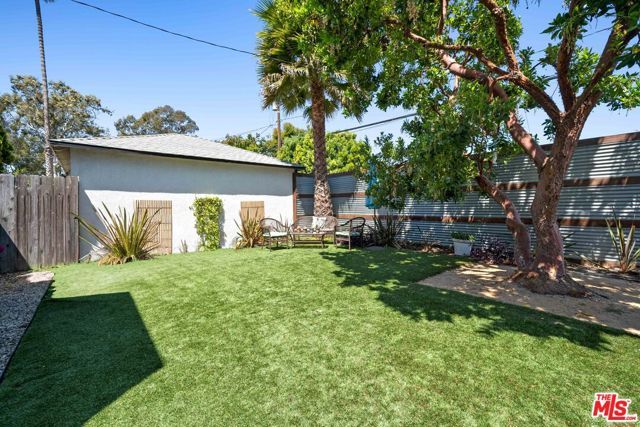 2817 Virginia Avenue, Santa Monica, CA 90404