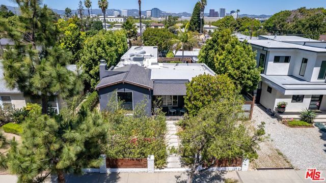 2817 Virginia Avenue, Santa Monica, CA 90404