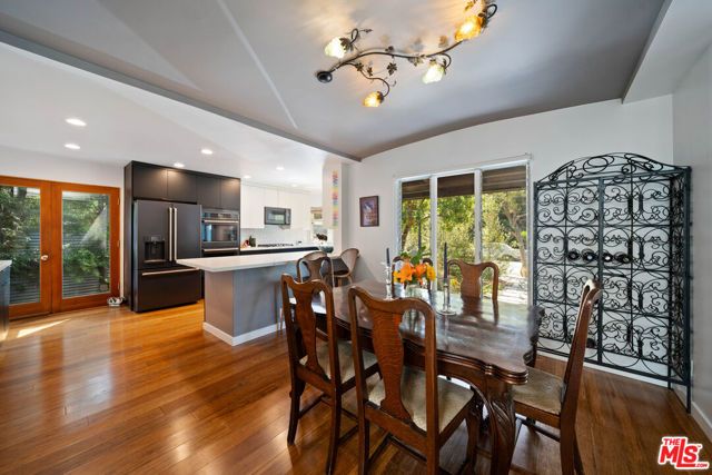 2817 Virginia Avenue, Santa Monica, CA 90404