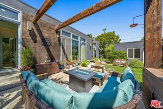 2817 Virginia Avenue, Santa Monica, CA 90404
