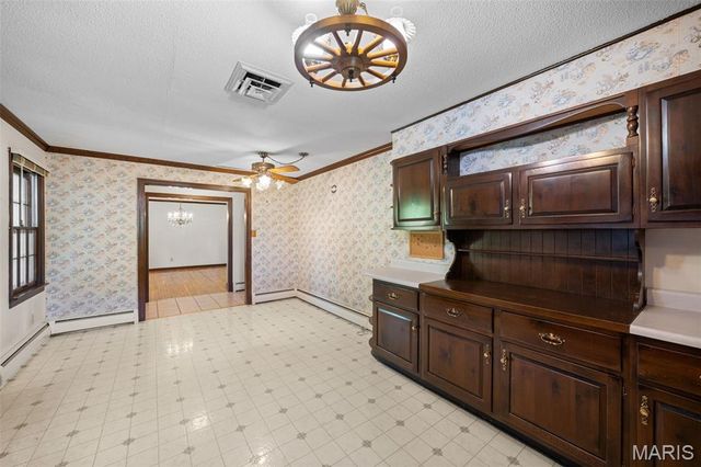 219 Barker Lane, Ballwin, MO 63021