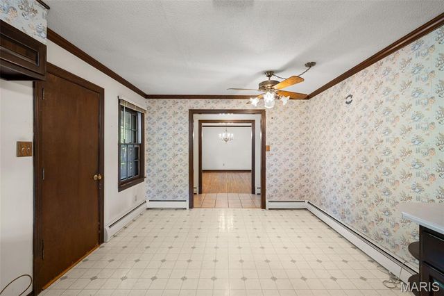 219 Barker Lane, Ballwin, MO 63021