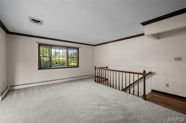 219 Barker Lane, Ballwin, MO 63021