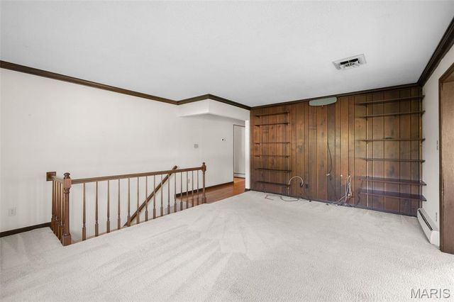 219 Barker Lane, Ballwin, MO 63021