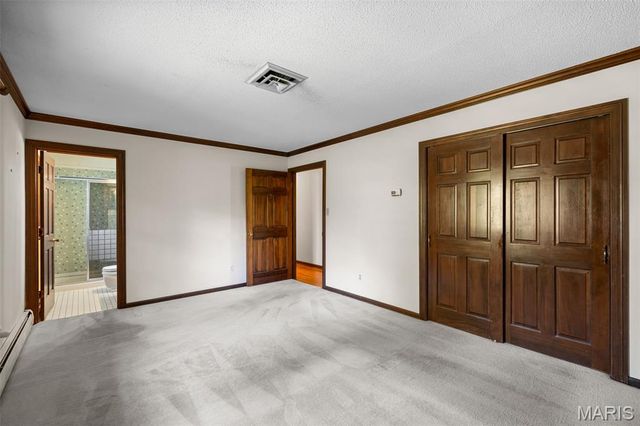 219 Barker Lane, Ballwin, MO 63021