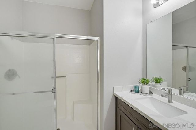 8668 New Salem 103, San Diego, CA 92126