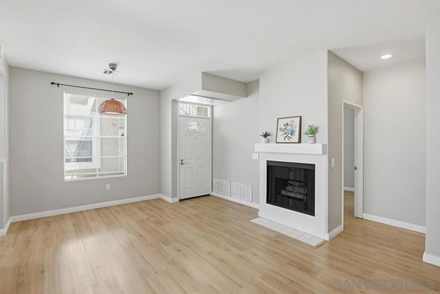 8668 New Salem 103, San Diego, CA 92126