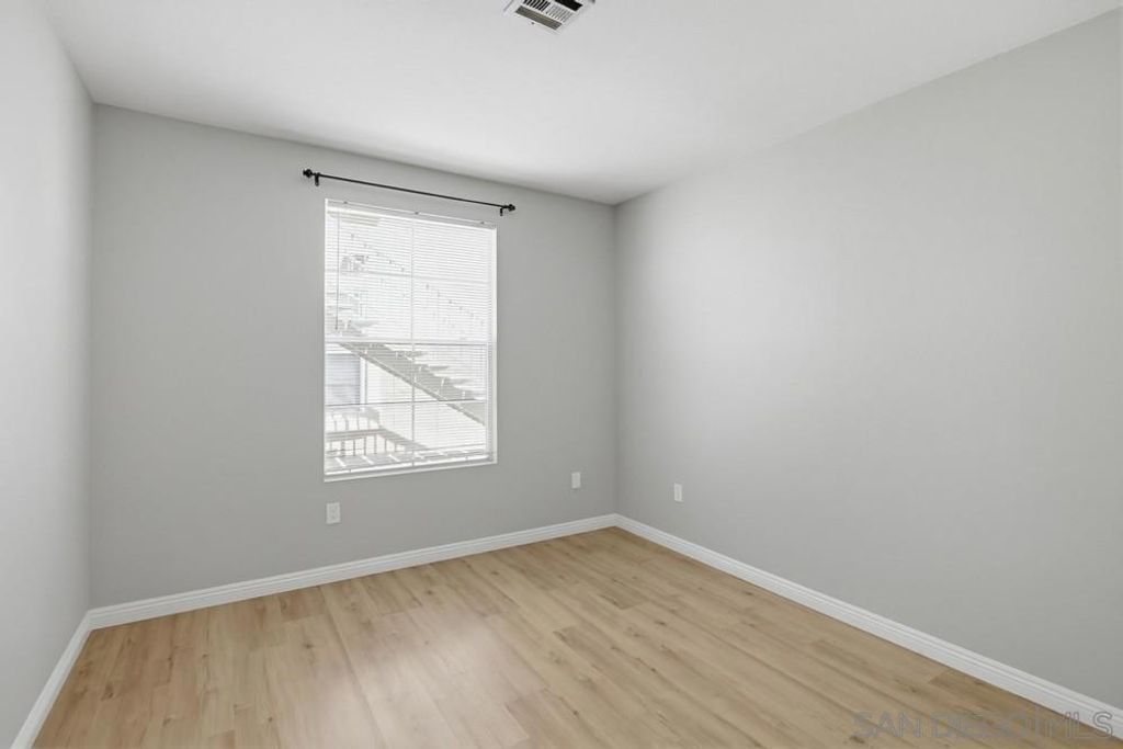 Image 17 of property listing at 8668 New Salem 103, San Diego, CA 92126