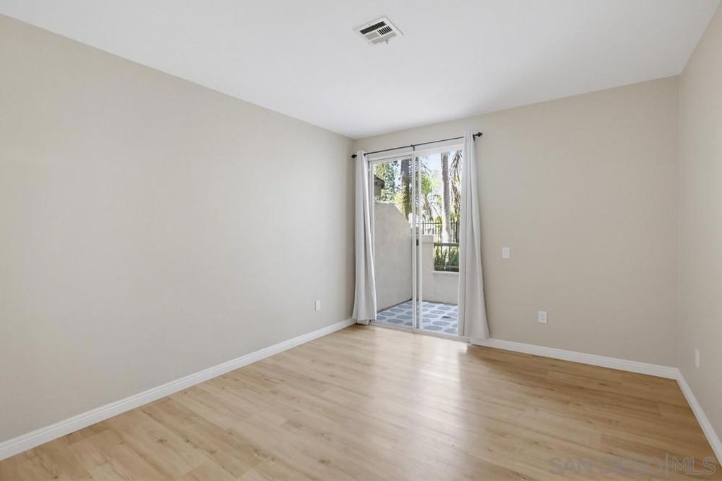 Image 9 of property listing at 8668 New Salem 103, San Diego, CA 92126