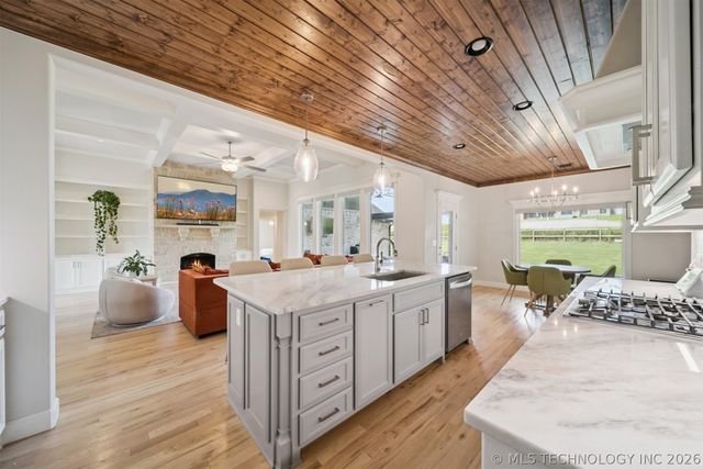 11244 S 219th Avenue E, Broken Arrow, OK 74011