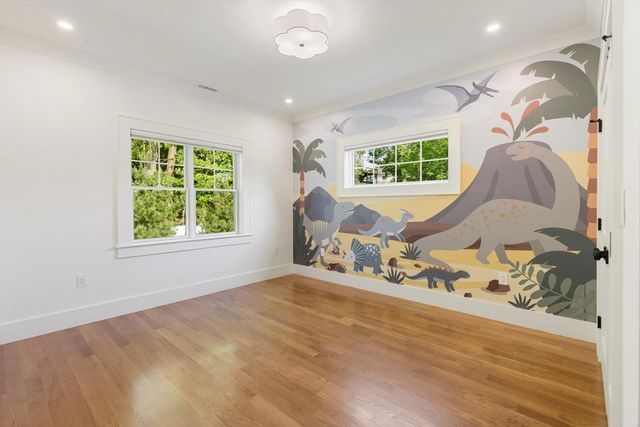 1124 Chestnut St, Newton, MA 02464