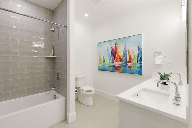 1124 Chestnut St, Newton, MA 02464