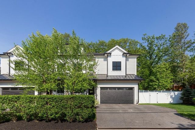 1124 Chestnut St, Newton, MA 02464