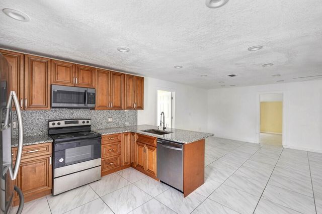 4389 BELLEWOOD Street, Palm Beach Gardens, FL 33410