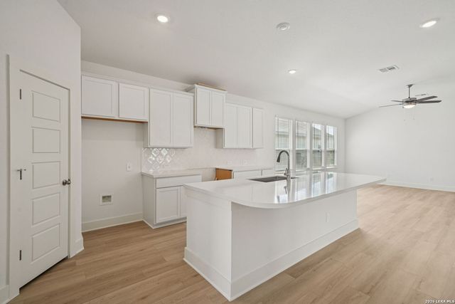 815 Shatterhand Blvd, San Antonio, TX 78260