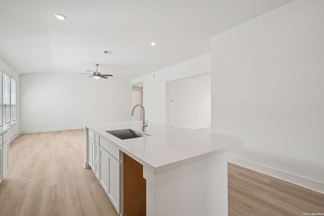 815 Shatterhand Blvd, San Antonio, TX 78260