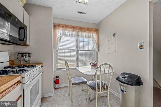 656 COVINGTON CT, Sewell, NJ 08080