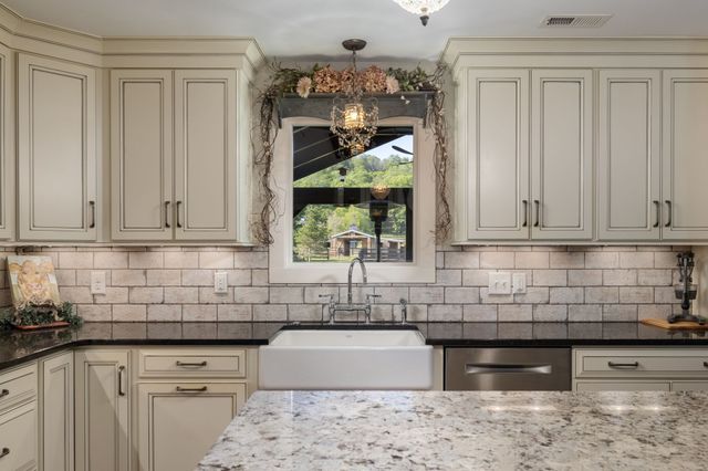 1496 Coleman Rd, Franklin, TN 37064