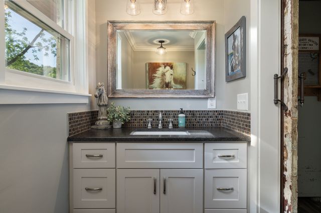 1496 Coleman Rd, Franklin, TN 37064