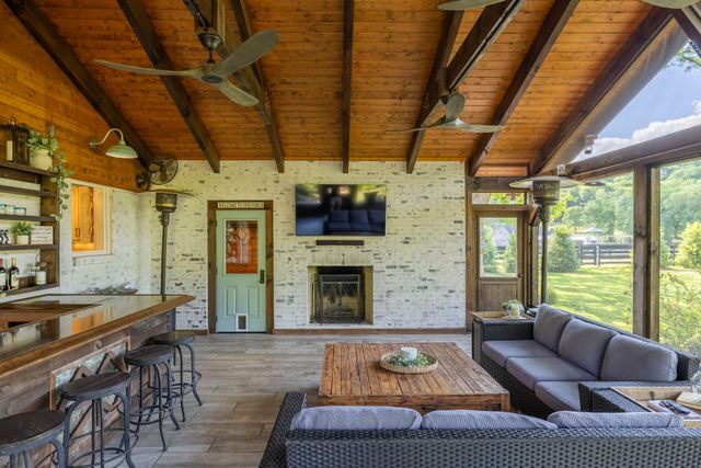 1496 Coleman Rd, Franklin, TN 37064