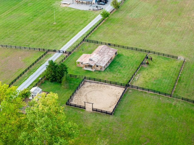1496 Coleman Rd, Franklin, TN 37064