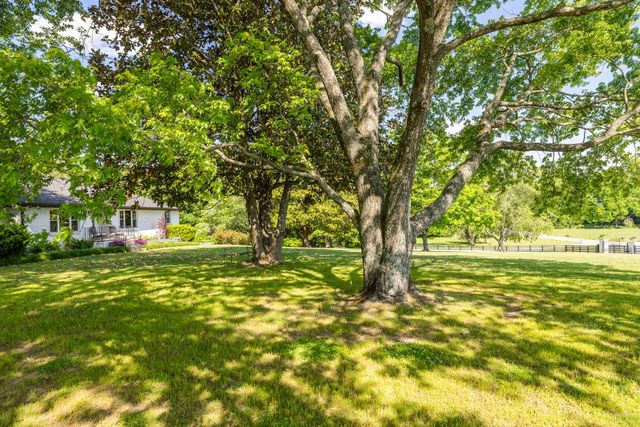 1496 Coleman Rd, Franklin, TN 37064