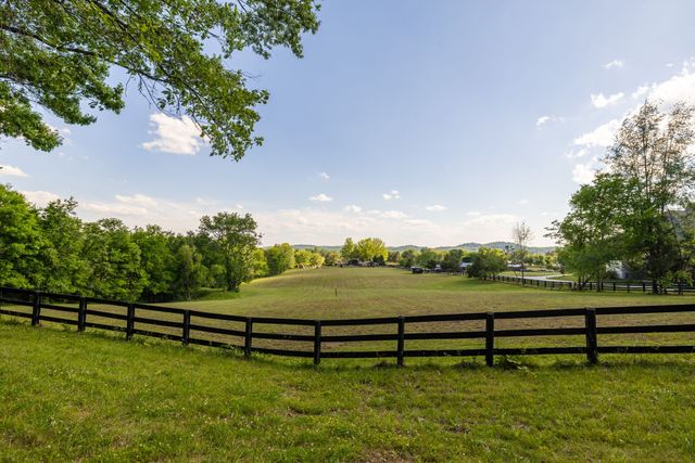 1496 Coleman Rd, Franklin, TN 37064