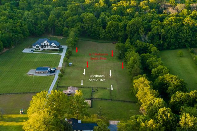 1496 Coleman Rd, Franklin, TN 37064