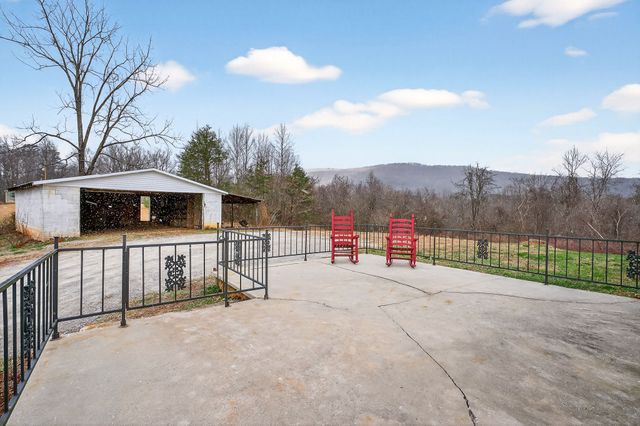1528 Dry Creek Rd, Mcminnville, TN 37110
