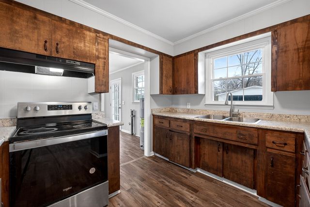 1528 Dry Creek Rd, Mcminnville, TN 37110