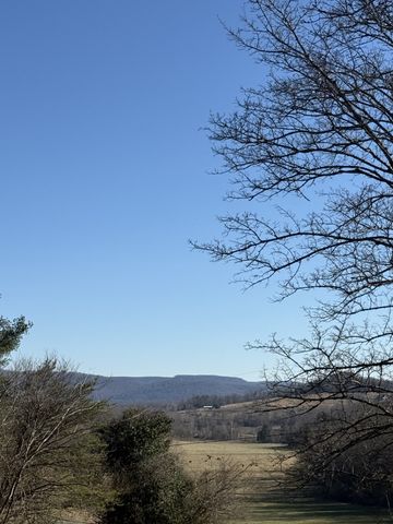 1528 Dry Creek Rd, Mcminnville, TN 37110